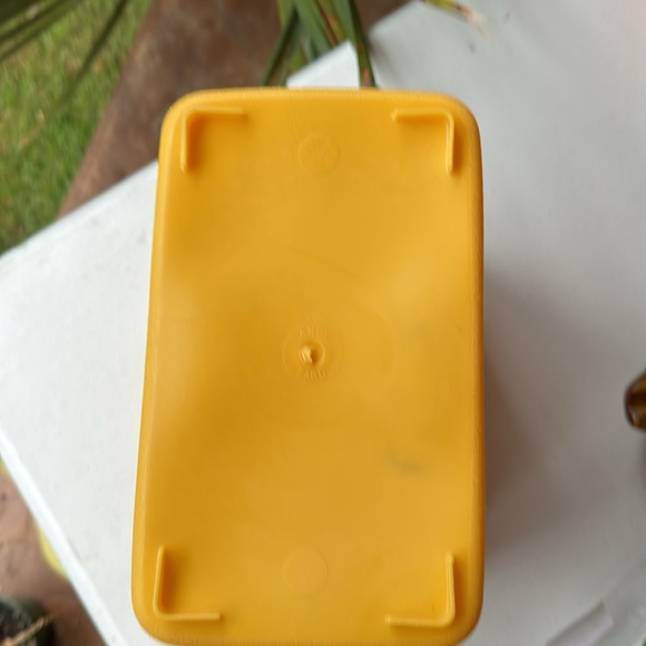 Vintage Andy Gard yellow textured trashcan wastebasket with metallic sunburst - Picture 4 of 8